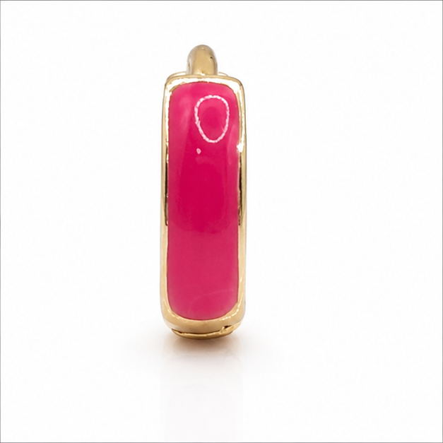 Aretes Huggie Baby Rosa Fucsia Esmaltados Oro Laminado 18K | Princess Magic