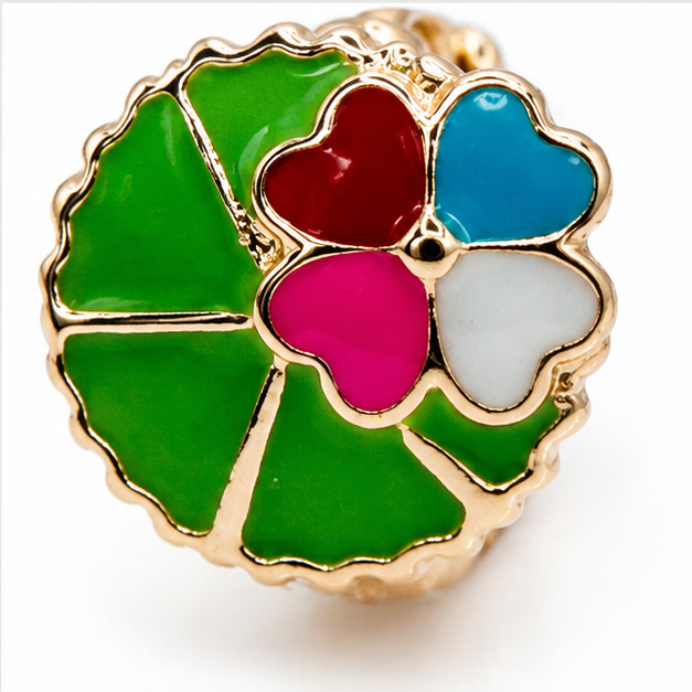 Huggie Baby Trébol de Corazones Oro Laminado 18K | Princess Magic