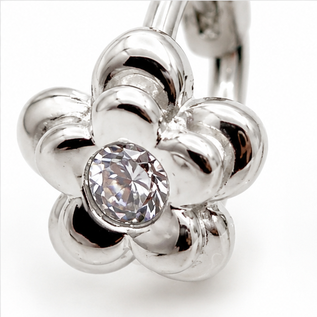 Arete Huggie Baby Flor con Zirconia Central | Rodio Laminado