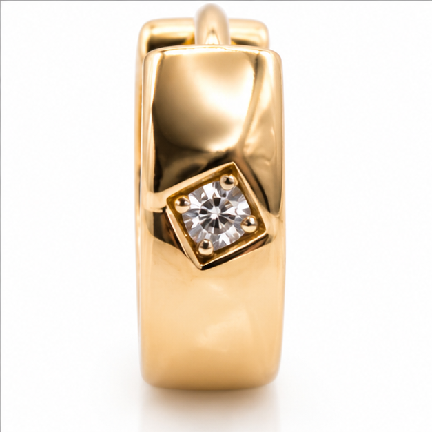Aretes Huggie Minimalistas con Zirconia Cuadrada Oro Laminado 18K | Princess Magic