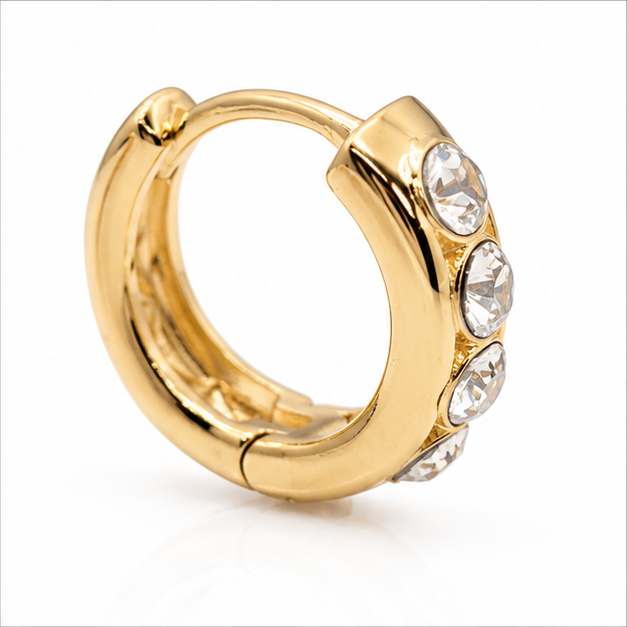 Aretes Huggie Baby con 4 Zirconias Cristal Oro Laminado 14K | Princess Magic