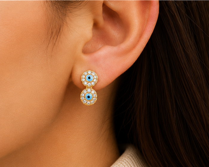 Arete Huggie Doble Amuleto
