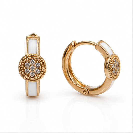 Aretes Huggie Blancos con Zirconias Oro Laminado 18K | Princess Magic