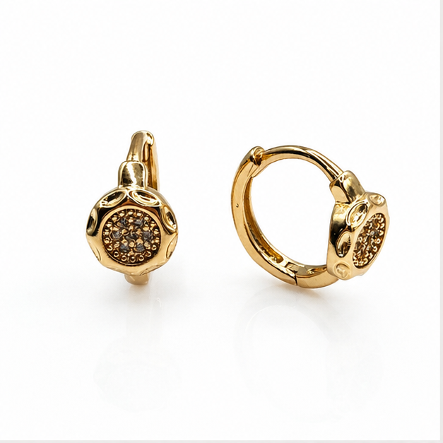 Huggie Baby Aura con Zirconia Oro Laminado 18K | Princess Magic