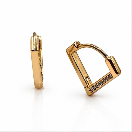 Arete Geométrico V con Zirconia Oro Laminado 18K | Princess Magic