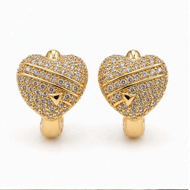 Arete Huggie Corazón con Zirconias Oro Laminado | Princess Magic