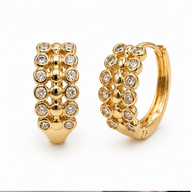 Arete Huggie Doble Fila con Zirconias Oro Laminado | Princess Magic