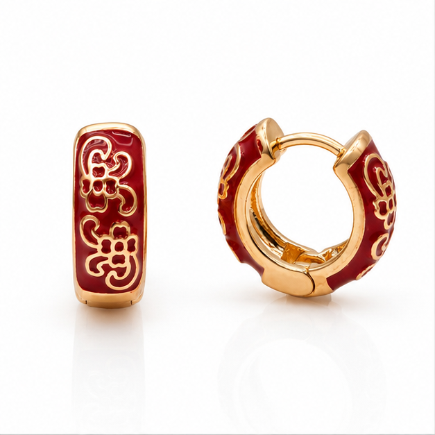 Aretes Huggie Baby Esmaltados Color Vino Oro Laminado 18K | Princess Magic