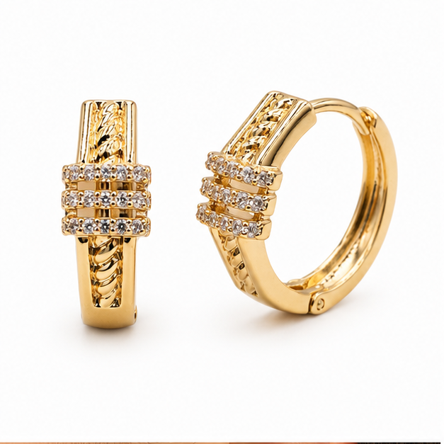 Arete Huggie con Zirconias Oro Laminado | Princess Magic