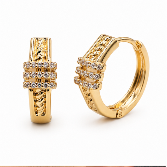 Arete Huggie con Zirconias Oro Laminado | Princess Magic