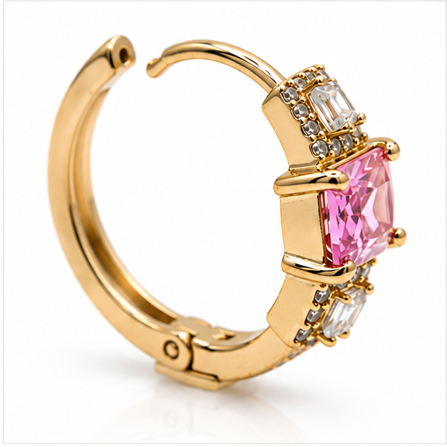 Arete Huggie con Zirconia Rectangular Oro Laminado 18K | PrincessMagic