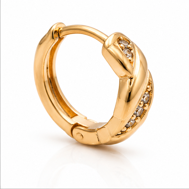 Aretes Huggie Entrelazados con Zirconias Blancas Oro Laminado 18K | Princess Magic