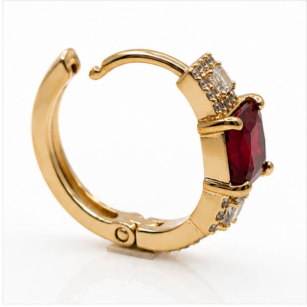 Arete Huggie con Zirconia Rectangular Oro Laminado 18K | PrincessMagic