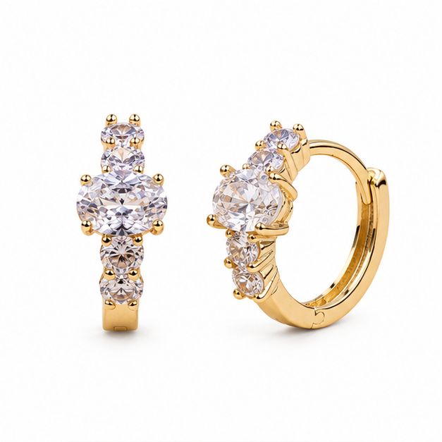 Arete Huggie con Zirconia Ovalada Oro Laminado | Princess Magic