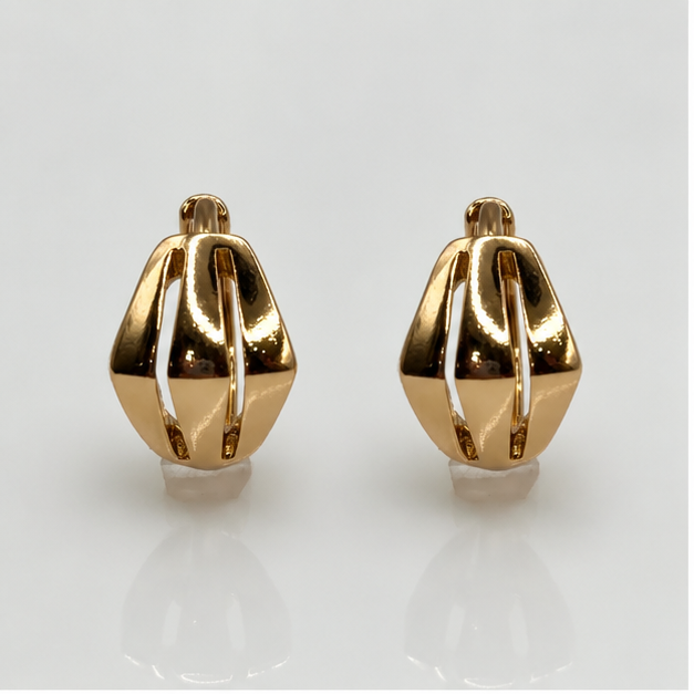 Arete Huggie Geométrico Oro Laminado 18K | PrincessMagic