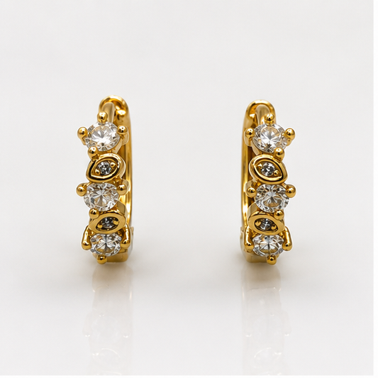 Arete Huggie con Zirconias Corazón Oro Laminado 18K | PrincessMagic