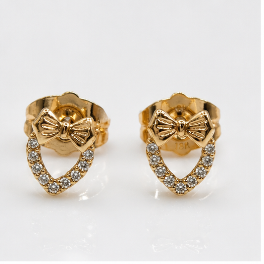 Arete Broquel Moño con Corazón de Zirconias Oro Laminado 18K | PrincessMagic