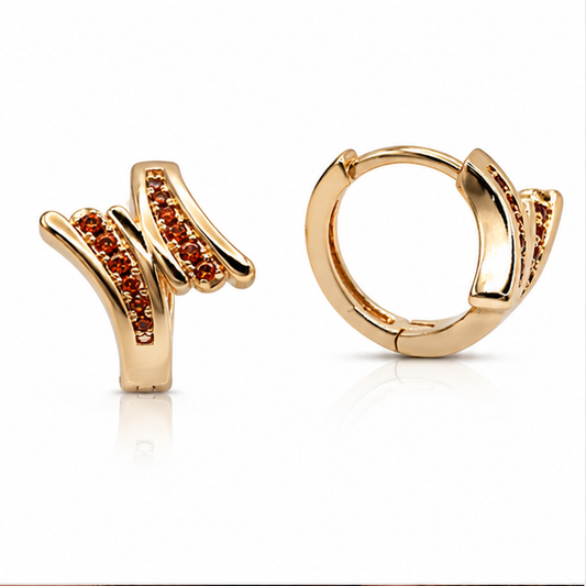 Aretes Huggie Ondas con Zirconias Champagne Oro Laminado 18K | Princess Magic