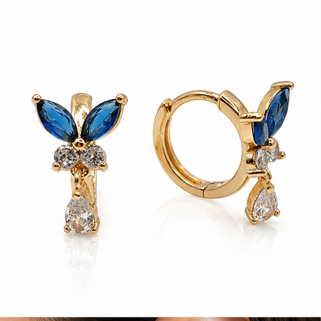 Arete Huggie Flor con Zirconias Verdes Oro Laminado | Princess Magic