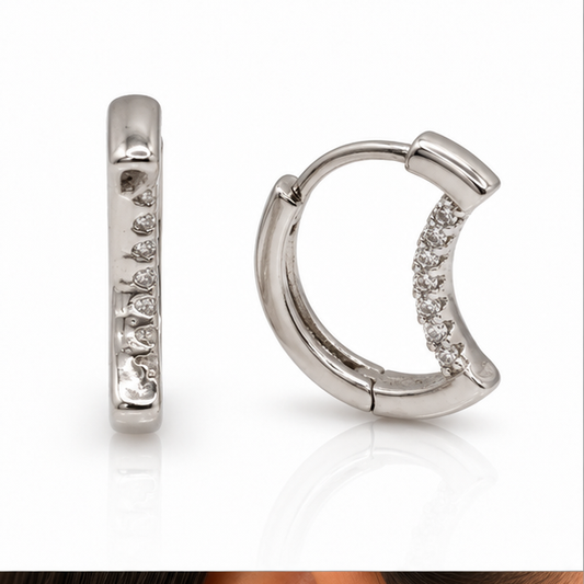 Arete Huggie con Zirconias Laminado en Rodio | Princess Magic