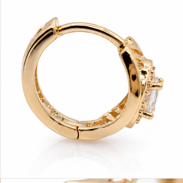 Aretes Huggie Ovalados Zirconia Cristal Oro Laminado 18K | Princess Magic
