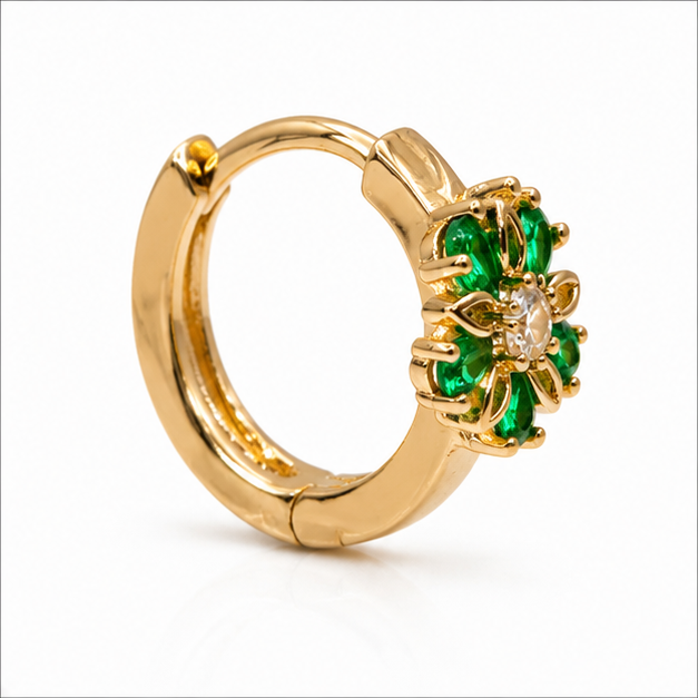 Arete Huggie Flor Verde Oro Laminado | Princess Magic