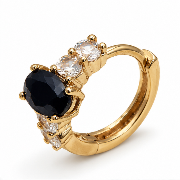 Arete Huggie con Zirconia Ovalada Oro Laminado | Princess Magic