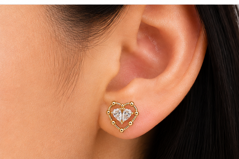 Arete Corazón Radiante con Zirconias Oro Laminado 18K | Princess Magic