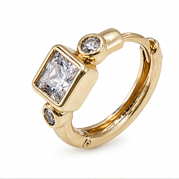 Aretes Huggie Crystal Royale Oro Laminado | Princess Magic