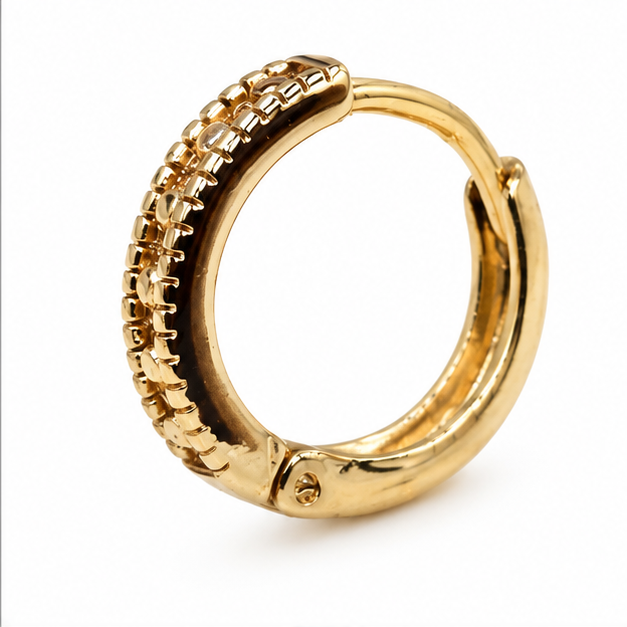 Aretes Huggie Texturizados Oro Laminado 18K | Princess Magic