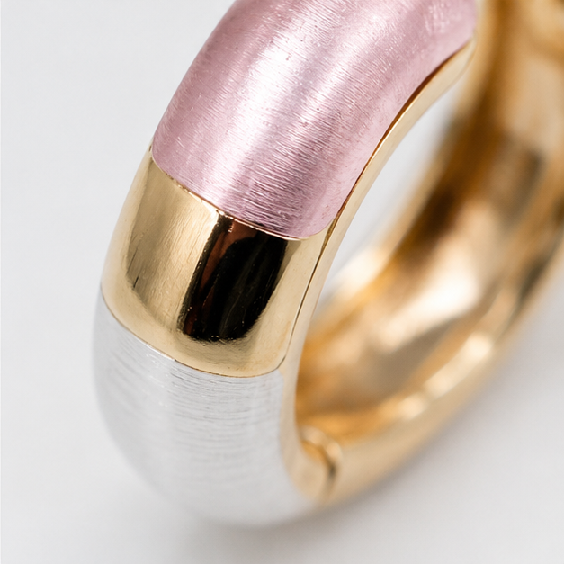 Aretes Huggie Tricolor Oro Laminado 18K Eleganza | Princess Magic