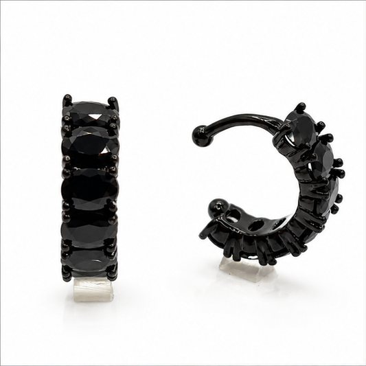 Simulador de Arete Ear Cuff Negro con Zirconias Negras | Princess Magic